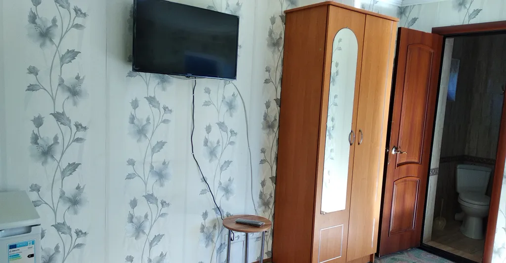 Двухкомнатный семейный трёхместный номер комфорт.