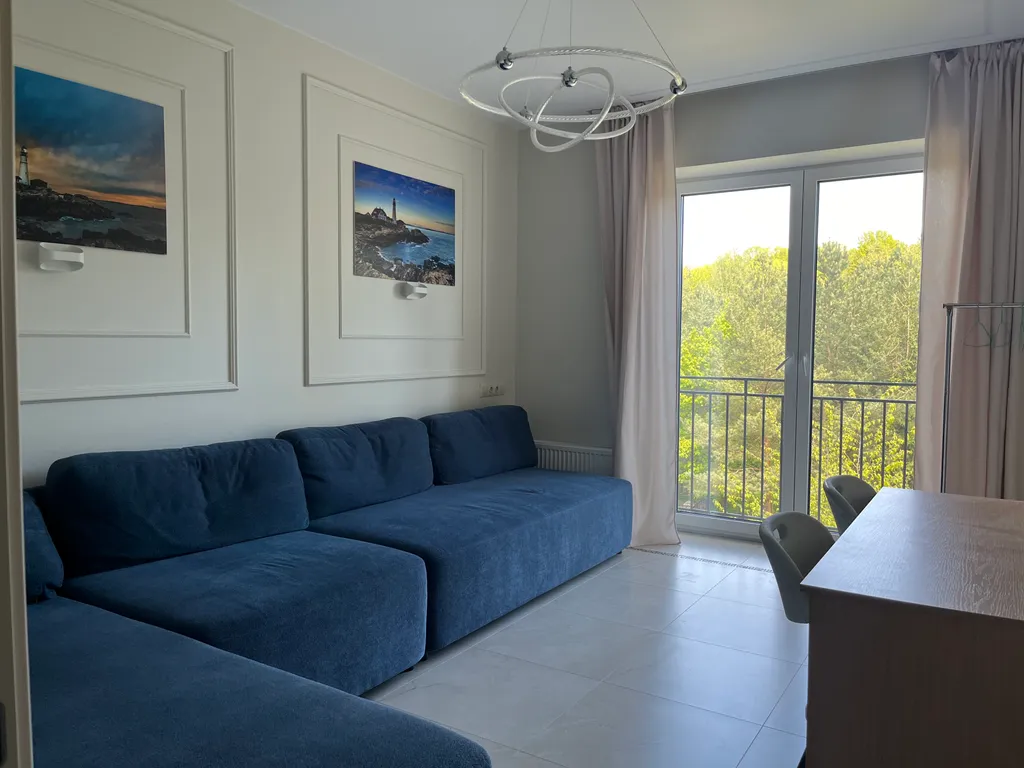 В роще у моря