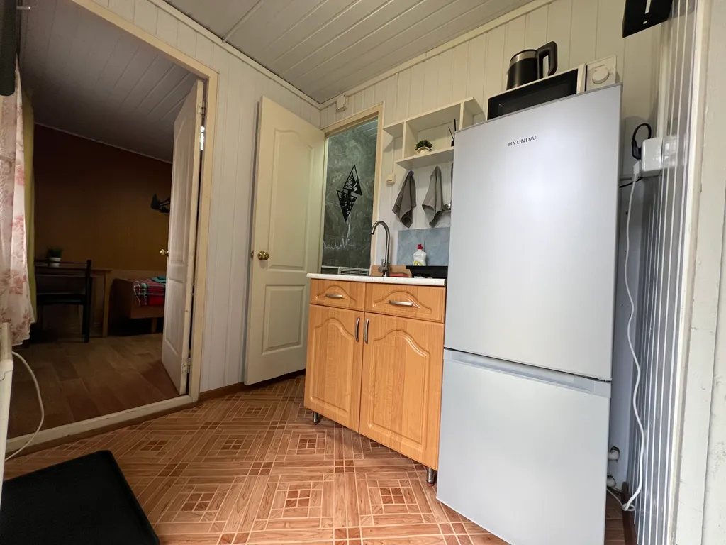 Двухкомнатный домик с видом на озеро