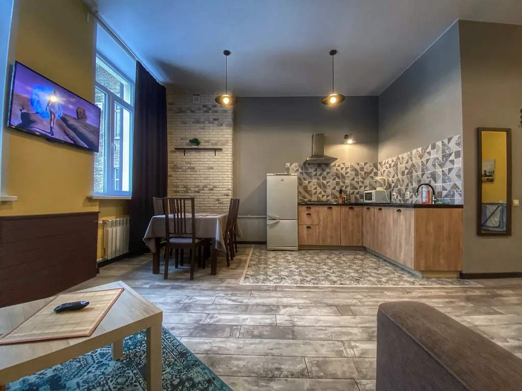 Двухкомнатная квартира в центре города — аренда посуточно в Смоленск