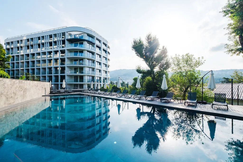 Квартира Апарты в 10 минутах от моря с бассейном — аренда посуточно в Хоста