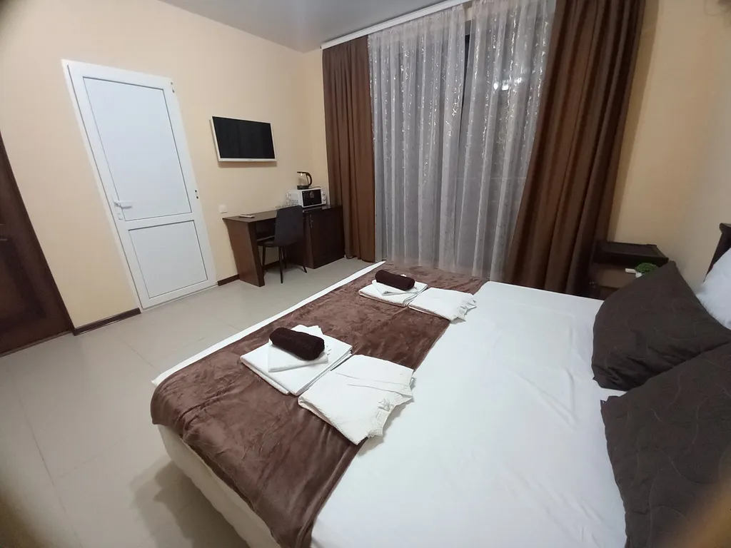 Люкс 3-х местный с балконом