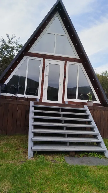 Стильный новый a-frame домик