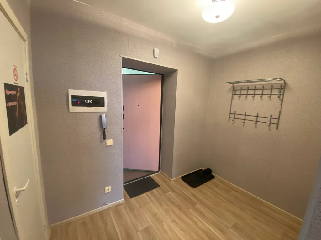 Квартира 1-комнатная квартира на правом берегу, недалеко от набережной — Красноярск