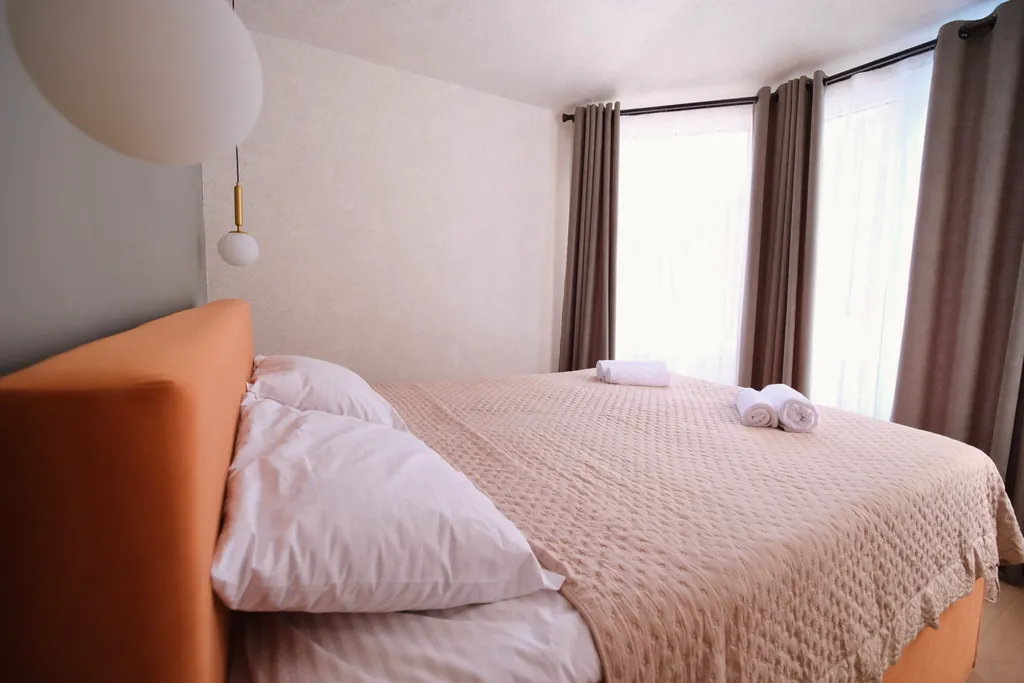 Двухэтажный дом с кухней 1