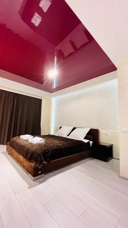 Апартаменты с бассейном на крыше дома