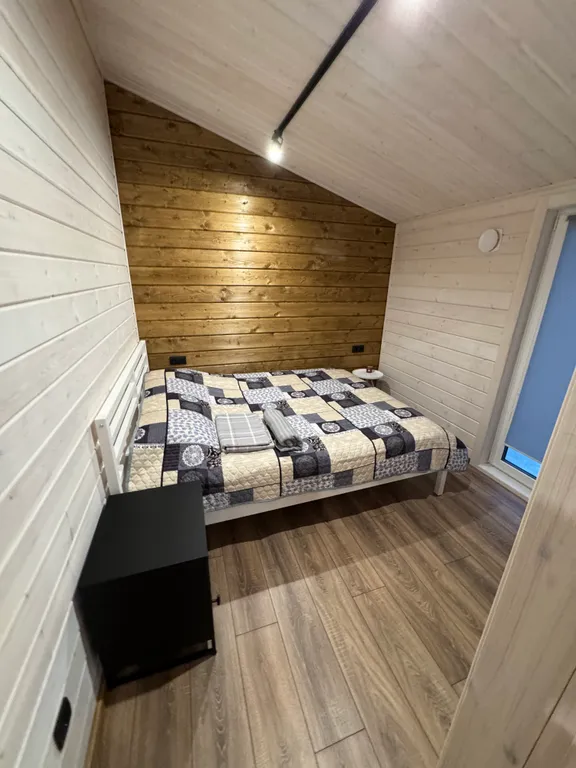 Коттедж Домик на поляне — Светлое