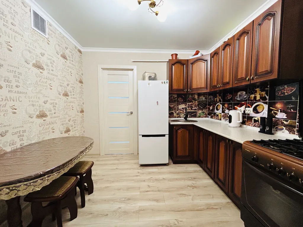 Квартира Двухкомнатная квартира в центре города — Темрюк