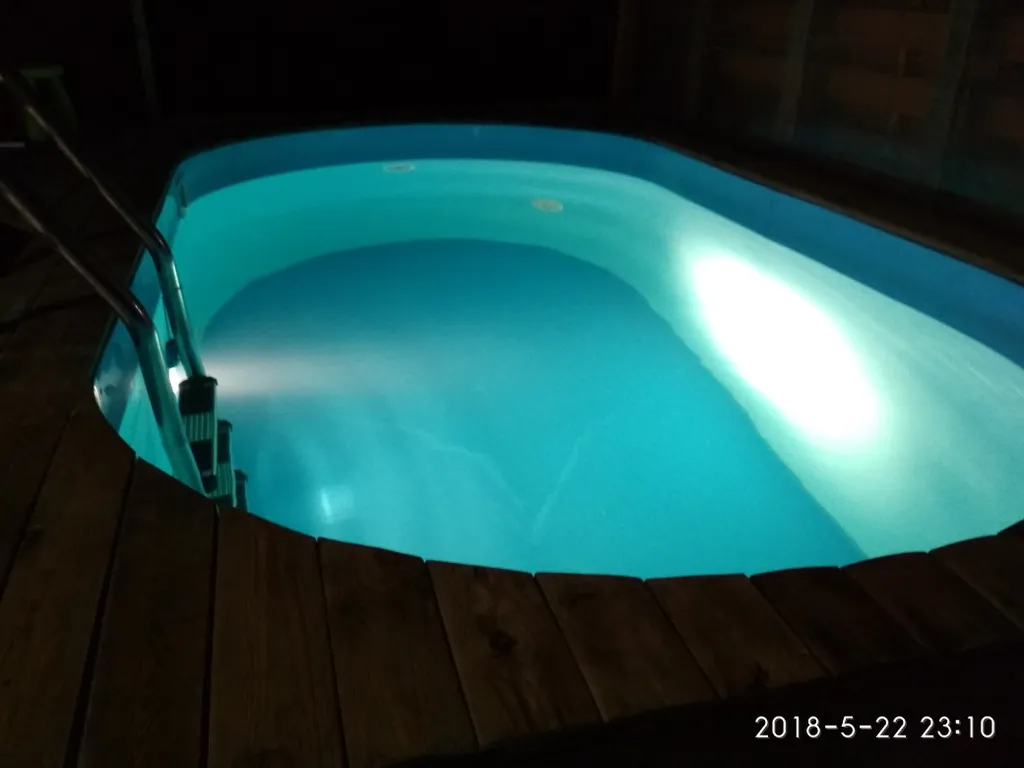 Студия с видом на сквер