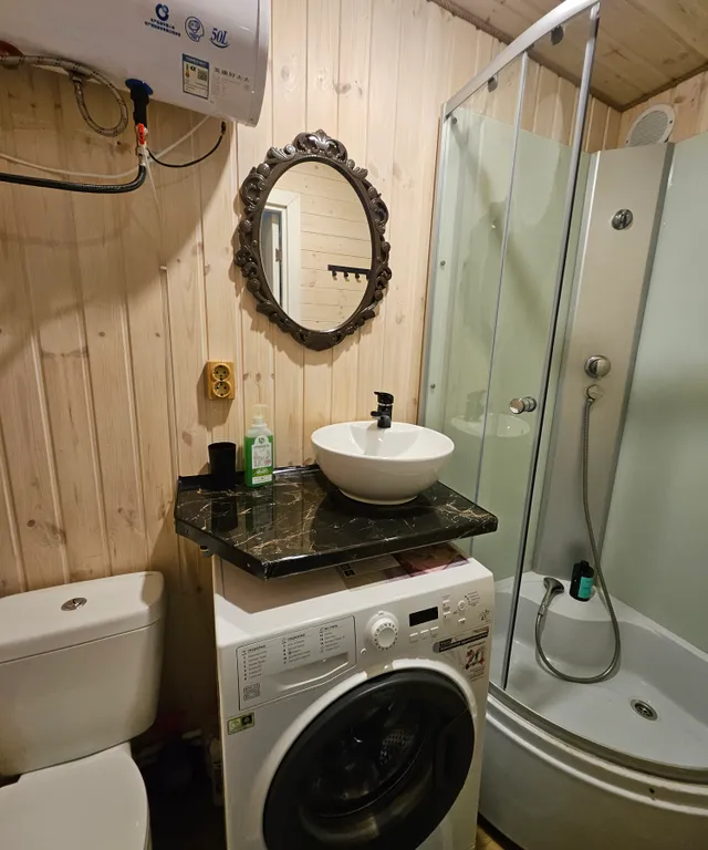 Дом на двоих с мангалом. Глэипинг Романоский хутор. Дом N4.