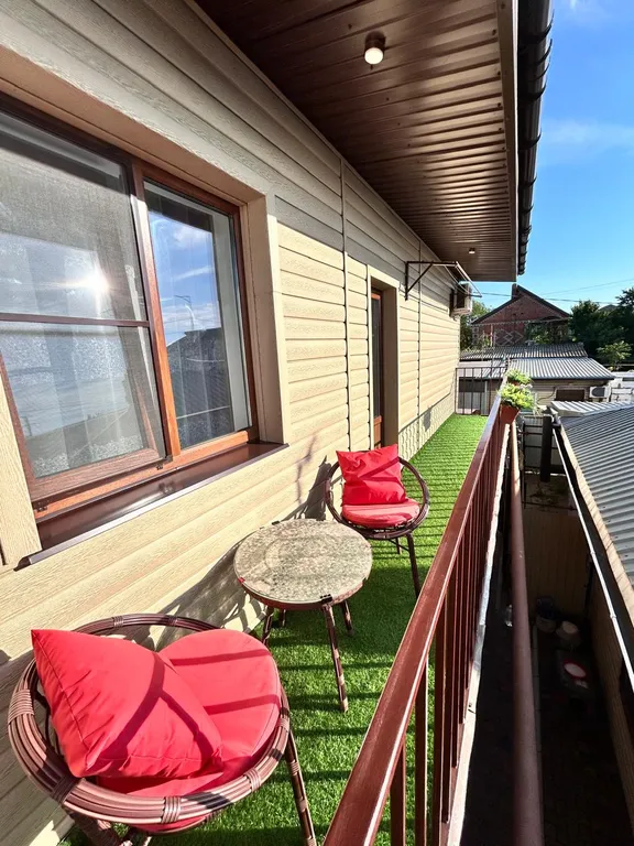 Двухуровневые апартаменты Travel house