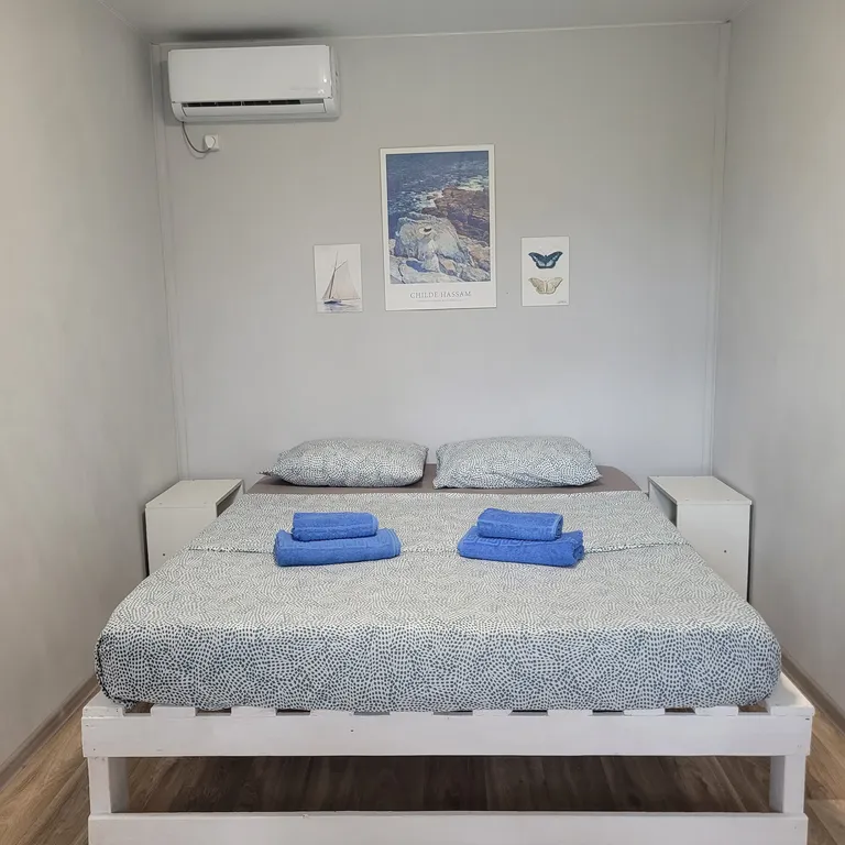 Новый домик 2-комнатный с кухней и террасой на компанию