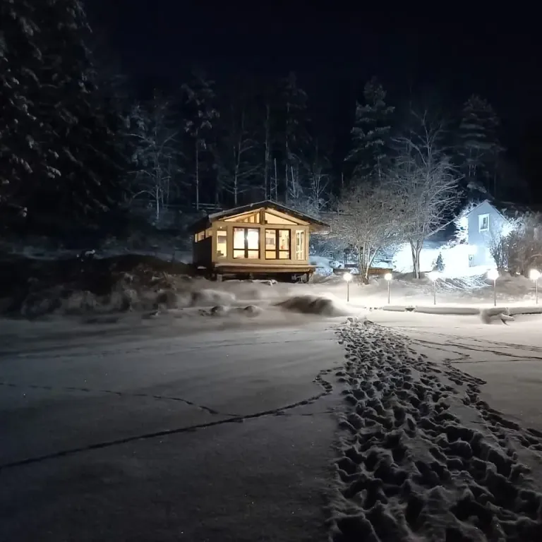 Дом на берегу озера без соседей