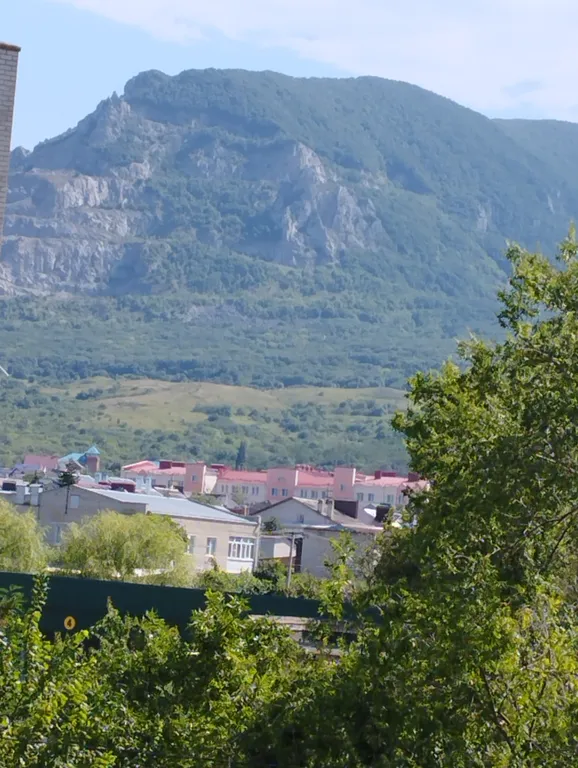 Международный аэропорт и Экспоцентр в 5 минутах на машине.