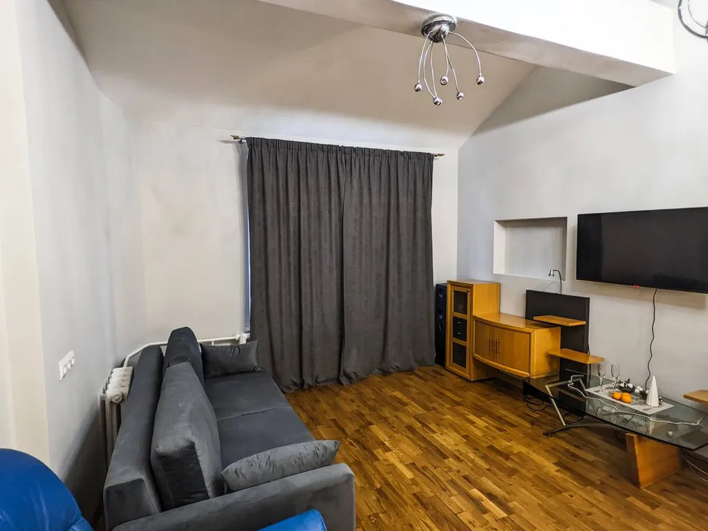 Уютная квартира в центре с мансардой