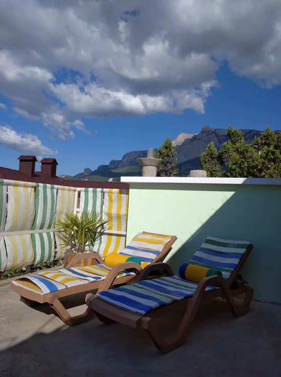 Панорамный 2х уровневый номер с зоной отдыха