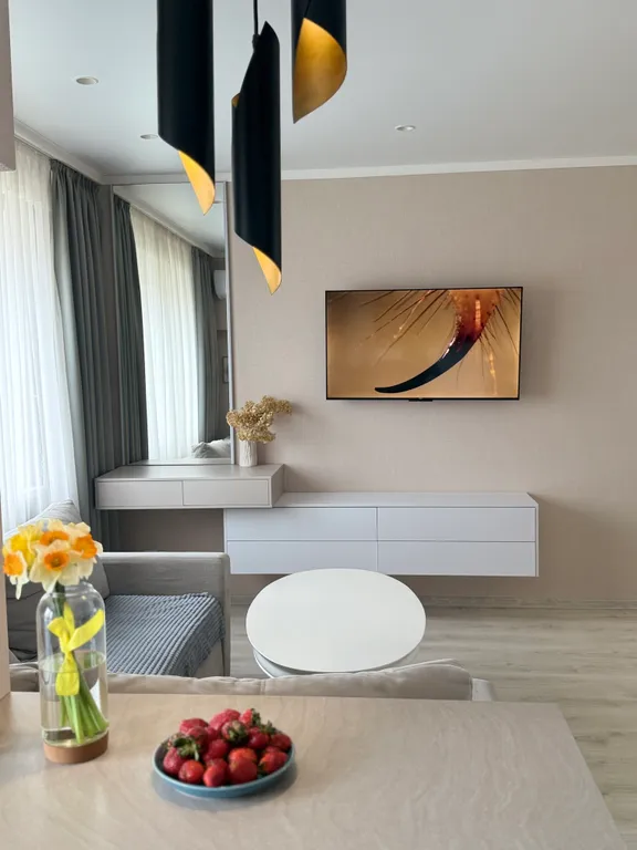 Чистая и уютная квартира с видом на Волгу и на остров