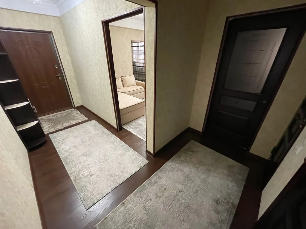 Уютная квартира в удобном районе для отдыха гостейгорода