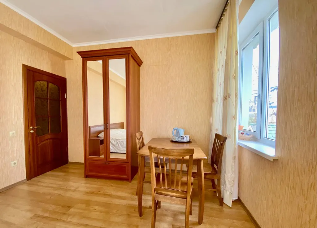 Комнаты с видом на море