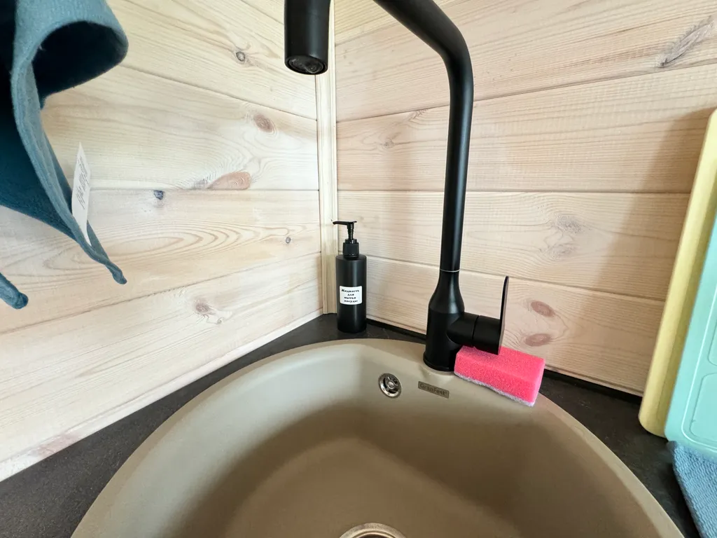 Домик с видом на горы