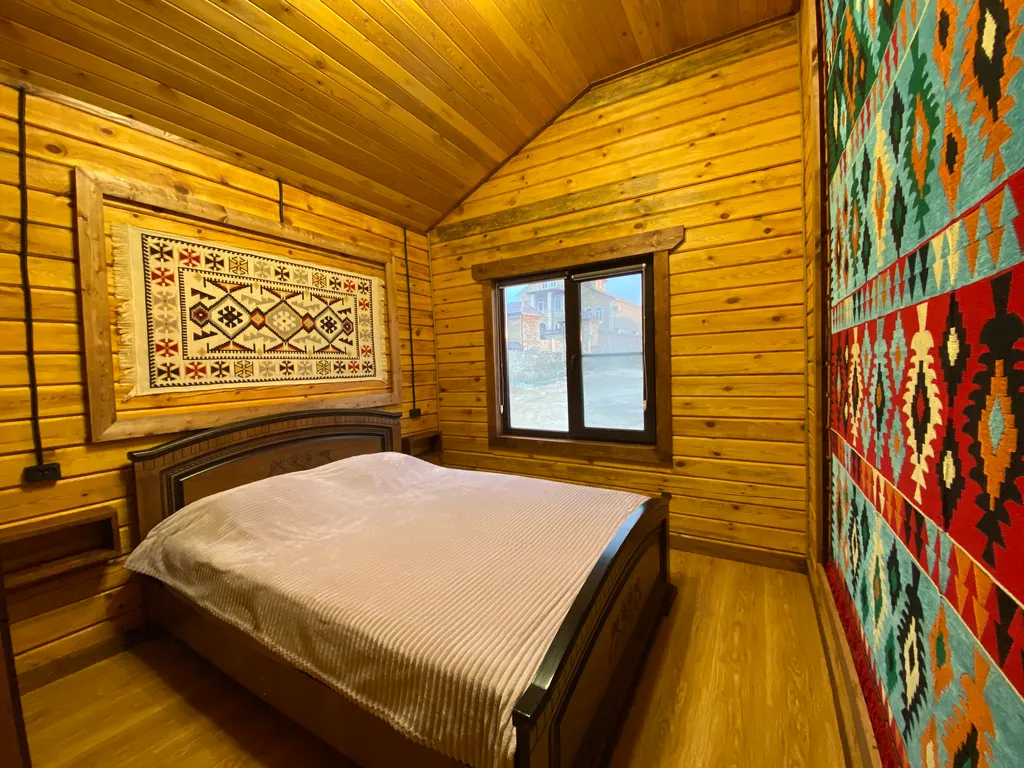 Дома, коттеджи целиком