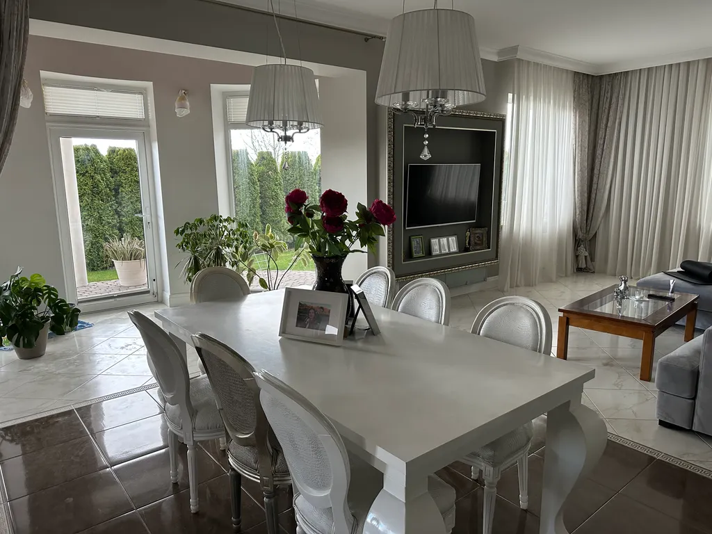 Коттедж Вилла на берегу реки — аренда посуточно в Брест