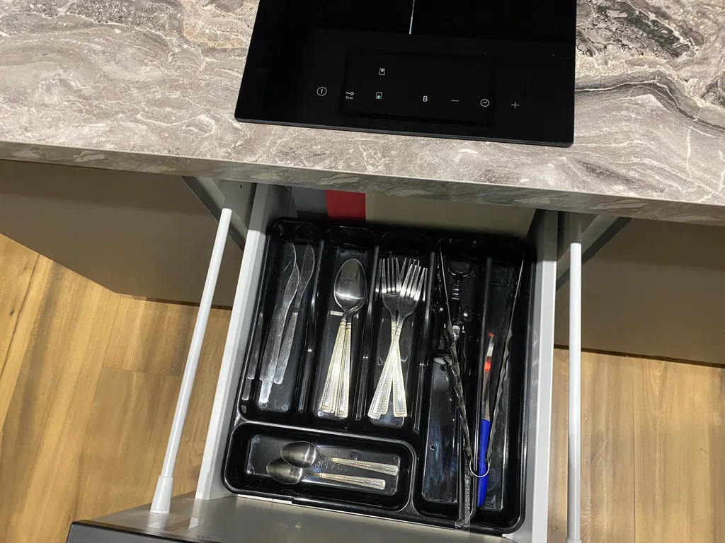 Уютная квартира класса люкс с новым ремонтом в лучшем районе города