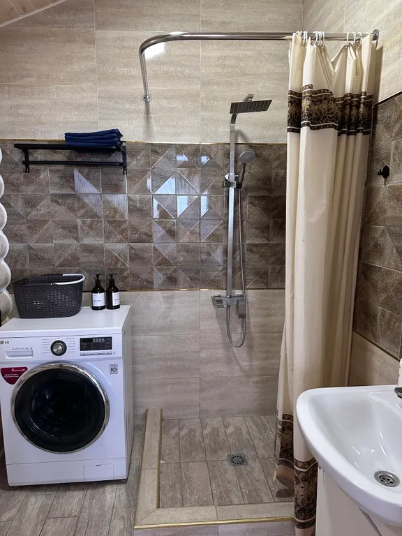 Уютный дом с видом на море, на первой береговой линии