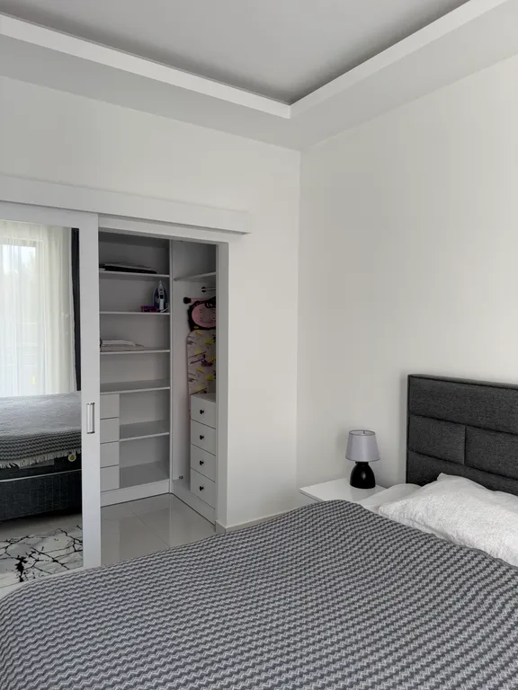 Просторная квартира в 10 минутах от пляжа Клеопатра