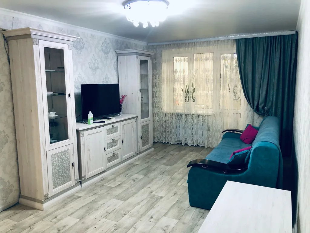 Большая квартира на 1 этаже в центре города