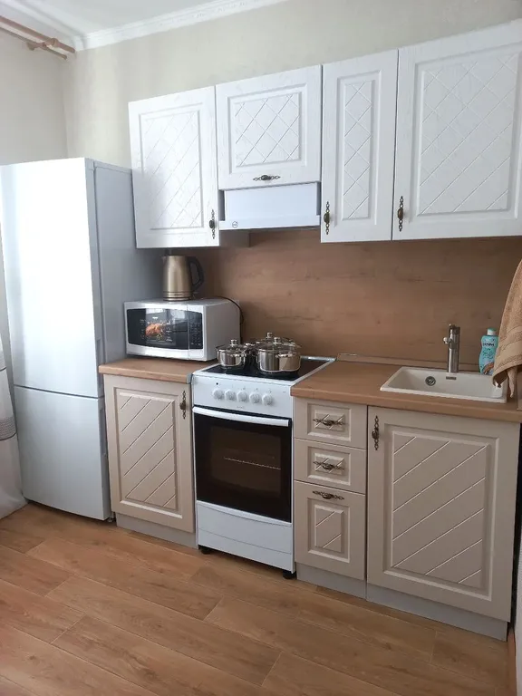 Уютная квартира рядом с СК "Кристалл"