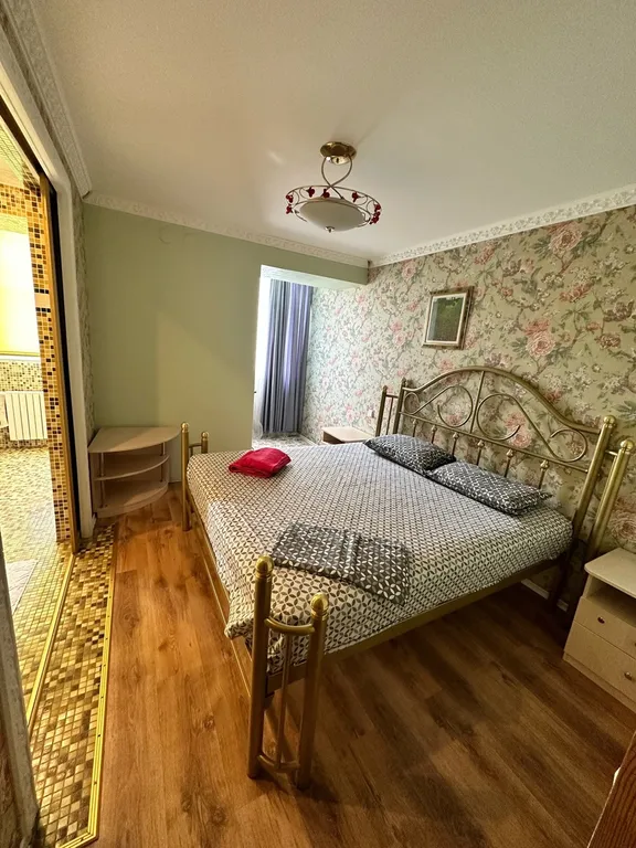 Квартира на центральной площади ленина — аренда посуточно в Донецк