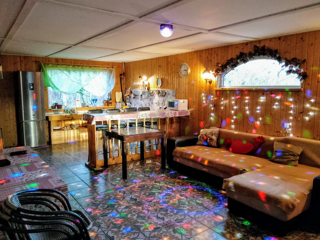 Коттедж Чудесный домик в парке — Сиверский