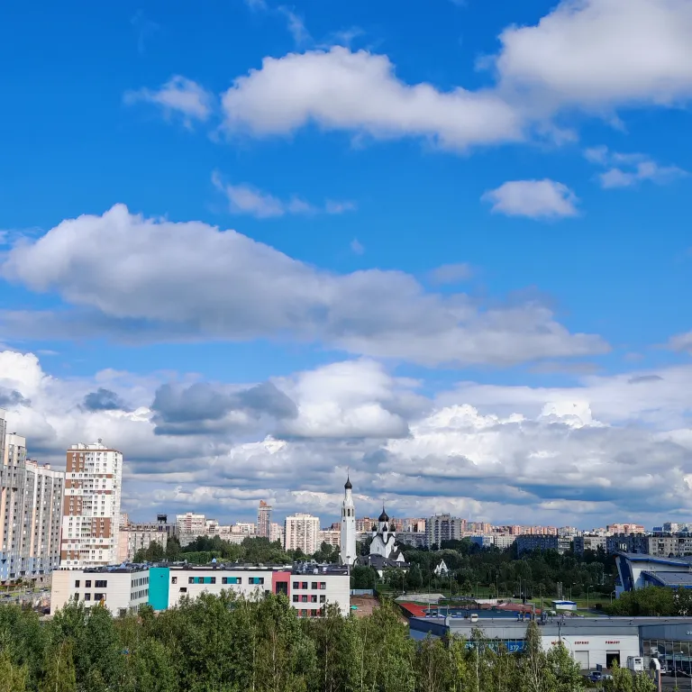 Уютная квартира в новом доме рядом с Невой