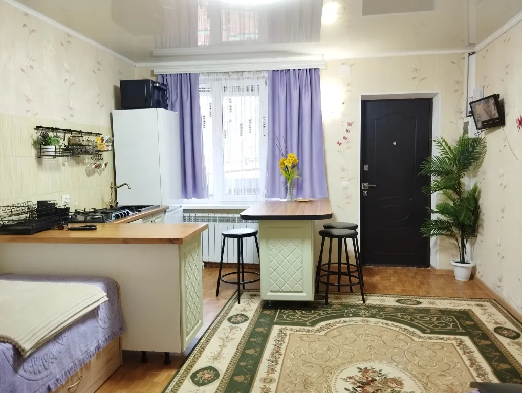 Дом у подножия горы Медовая