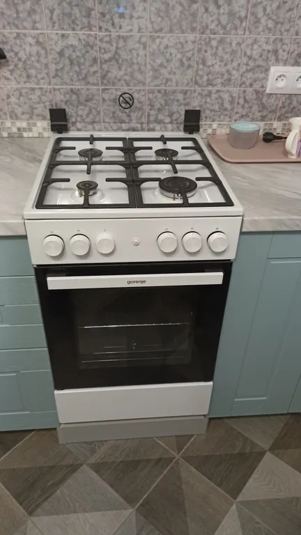 Уютная квартира в жилом районе, рядом с бассейном, магазинами и остановкой