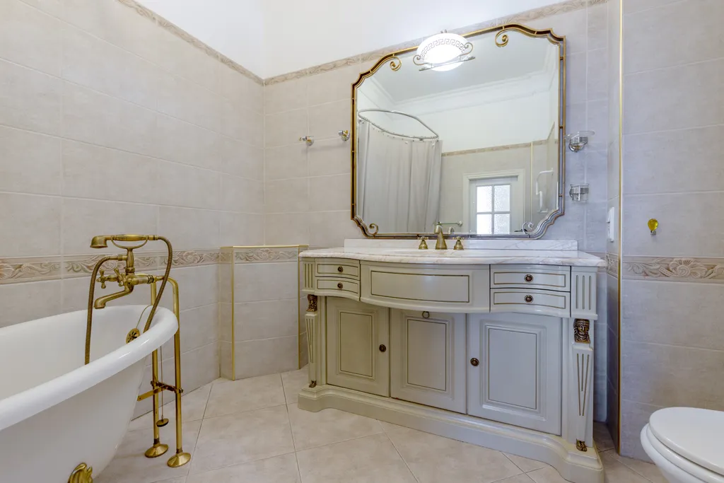 Эксклюзивная видовая квартира в центре