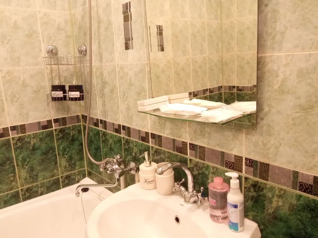 Квартира Заботливая квартира через дорогу от ТРЦ Планета — Красноярск