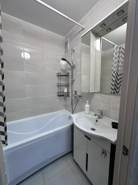 Квартира Уютная теплая 2-комнатная квартира — Красноярск