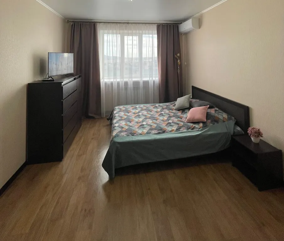 Уютная квартира в новом доме с лифтом с видом на гору