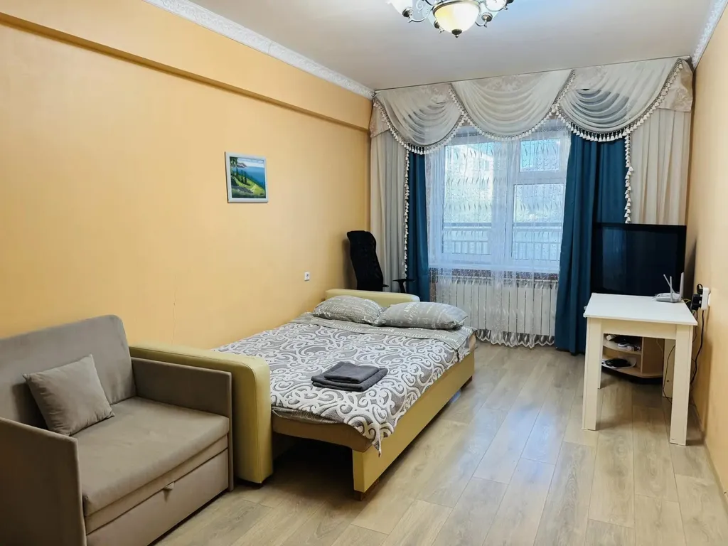 Комфортная, уютная квартира в центре недалеко от Саха театра