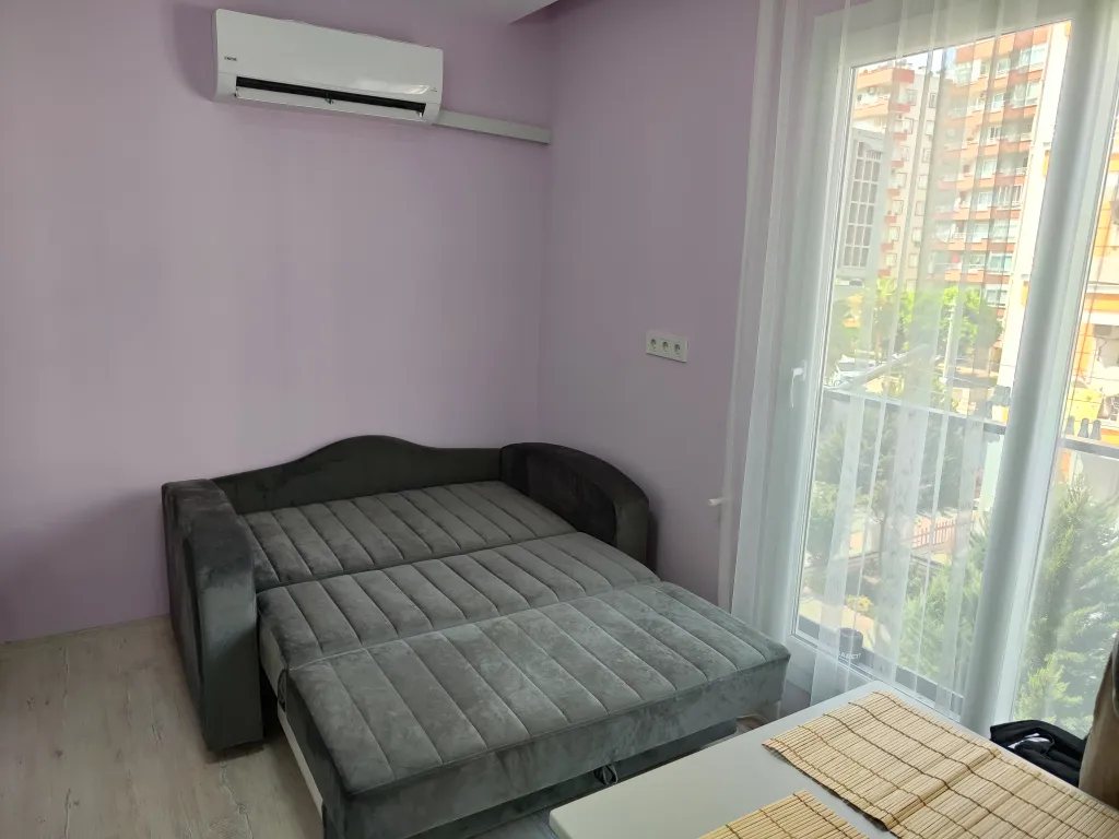 Уютная двухкомнатная квартира возле Соли пляжа и Соли центра