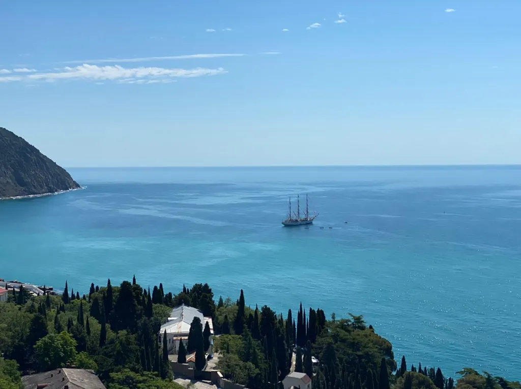 Апартамент в элитном ЖК с прямым панорамным видом на море и бассейном