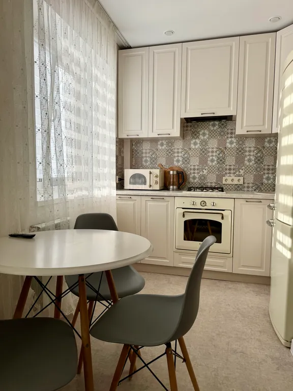 Квартира Центр Саратова квартира в евроремонте с Алисой — Саратов