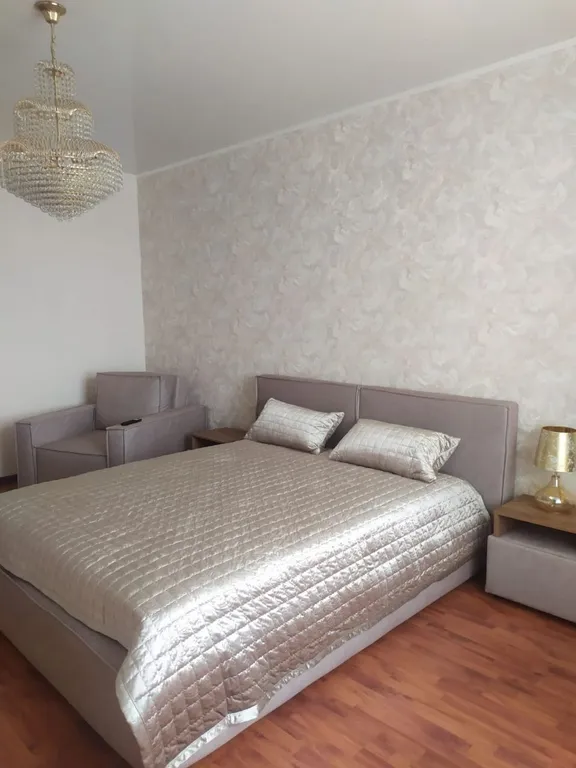 Просторная и уютная квартира — аренда посуточно в Вологда