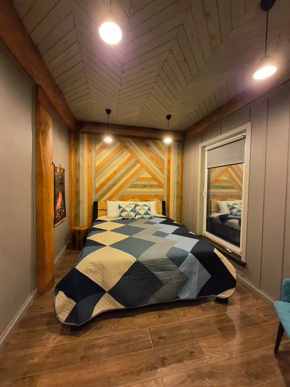 Домик KEDRA в Шерегеше с видом на лес и горы