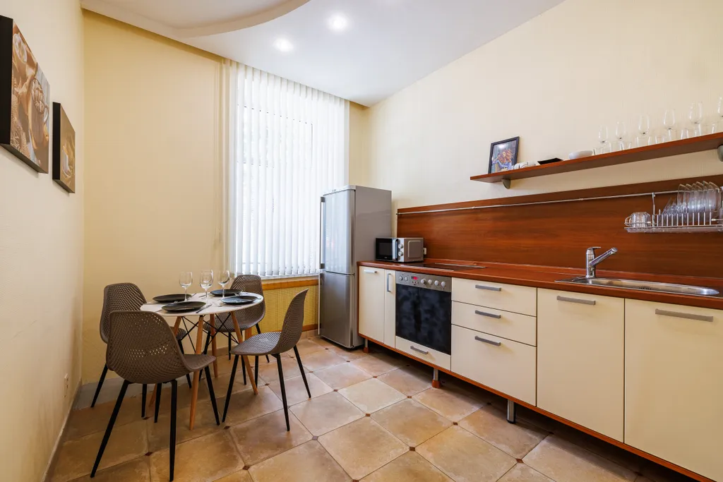 Уникальная квартира с отдельным входом в центре