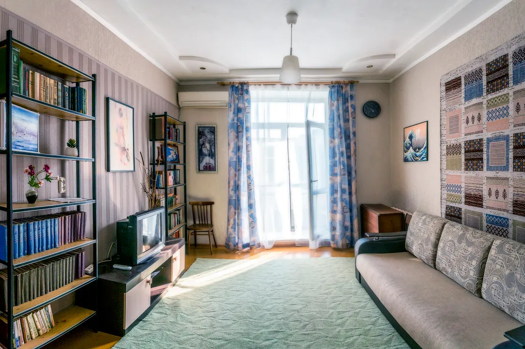 Просторная светлая квартира недалеко от центра