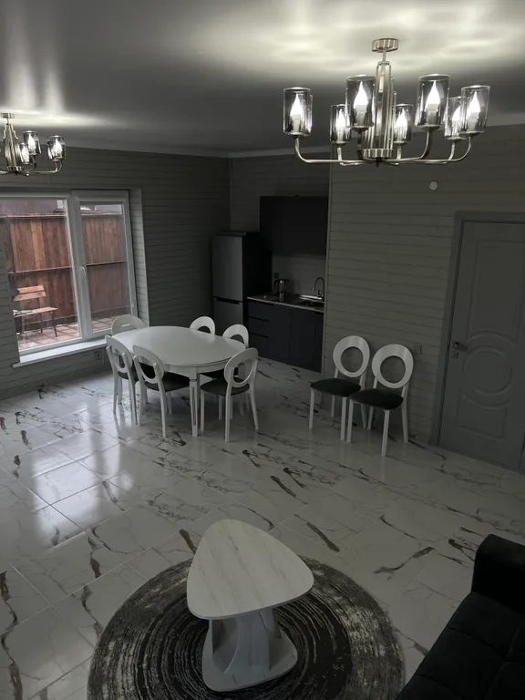 Просторный дом у моря