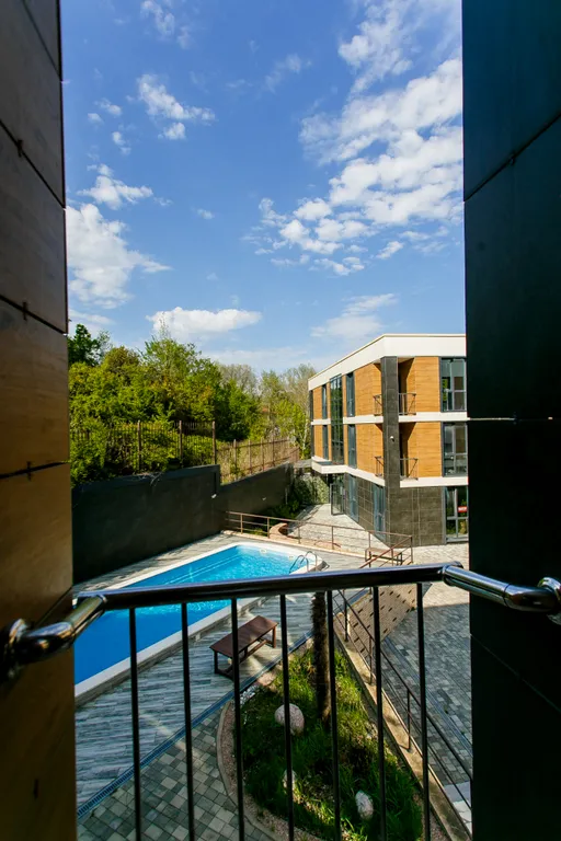 Уютный апартамент с бассейном